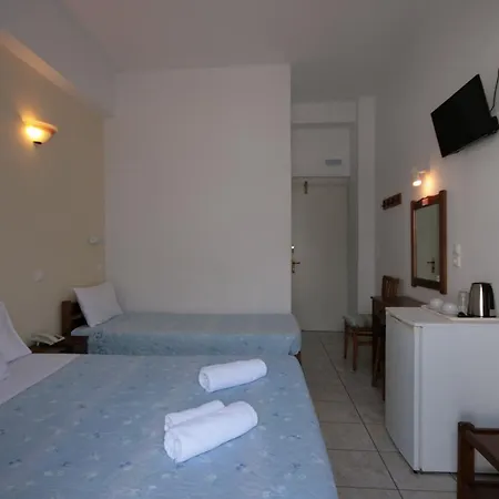 Zeus Hotel 2*