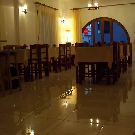 Zeus Hotell