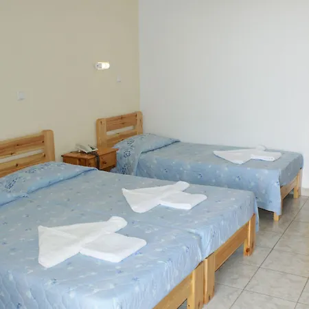 Zeus Hotel 2*