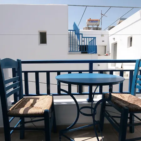 Zeus 2* Naxos City